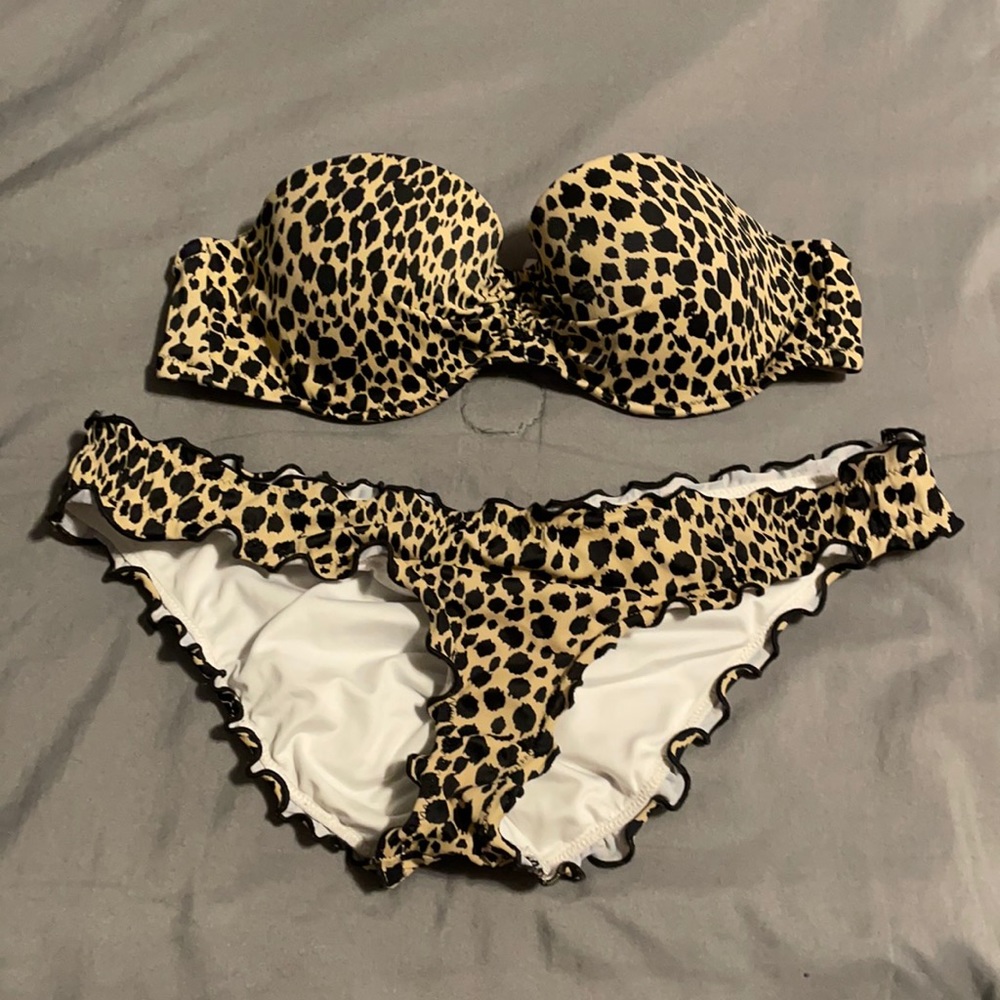 Victoria’s Secret leopard cheetah bikini. S, 34B